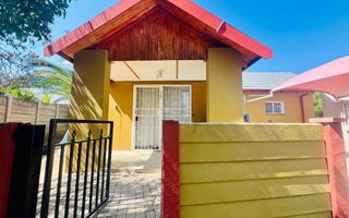4 Bedroom House For Sale in Pioneerspark, Windhoek