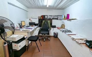 Office / Retail / Mixed Use To Rent in Eros