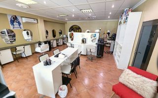 Office / Retail / Mixed Use To Rent in Eros