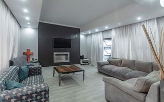 4 Bedroom House To Rent in Kleine Kuppe