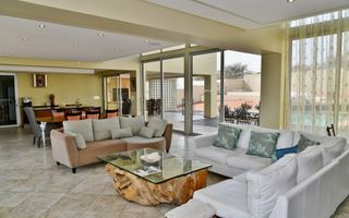 8 Bedroom House For Sale in Ludwigsdorf, Windhoek