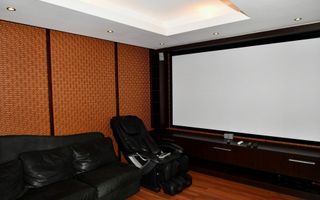 8 Bedroom House For Sale in Ludwigsdorf, Windhoek