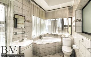 4 Bedroom House For Sale in Swakopmund Ext 12, Swakopmund