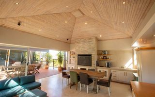 4 Bedroom House To Rent in Eros