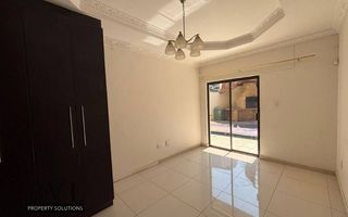6 Bedroom House For Sale in Windhoek South, Windhoek