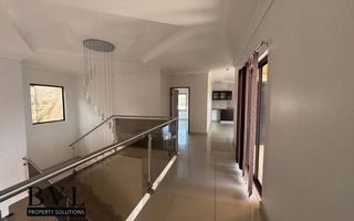 6 Bedroom House For Sale in Windhoek South, Windhoek