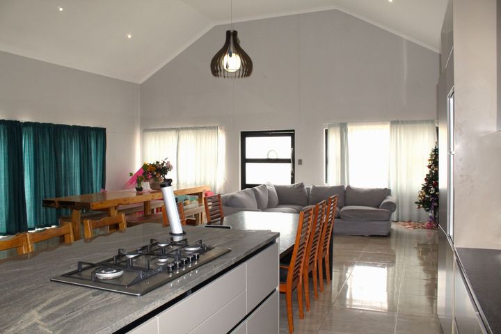 4 Bedroom House For Sale in Windhoek North, Windhoek