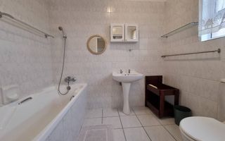 4 Bedroom House To Rent in Hage Heights