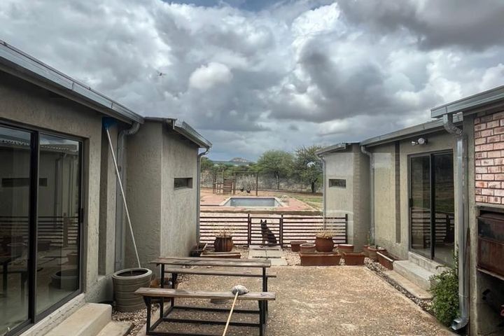 5 Bedroom House For Sale in Brakwater, Windhoek