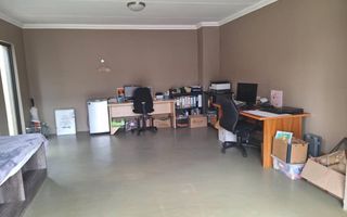5 Bedroom House For Sale in Brakwater, Windhoek