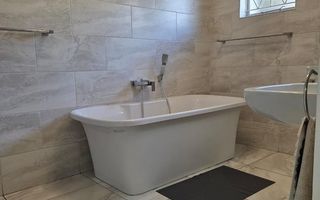 5 Bedroom House To Rent in Vineta