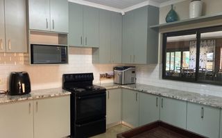 7 Bedroom House For Sale in Out of Nature, Windhoek