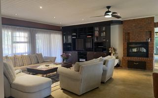 7 Bedroom House For Sale in Out of Nature, Windhoek