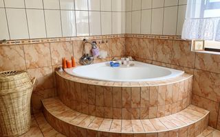 5 Bedroom House For Sale in Hochlandpark, Windhoek