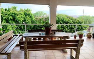 5 Bedroom House For Sale in Hochlandpark, Windhoek