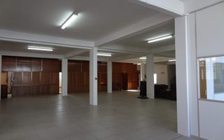 Office / Retail / Mixed Use To Rent in Southern Industrial A...