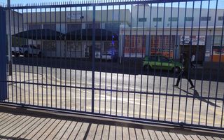 Office / Retail / Mixed Use To Rent in Southern Industrial A...