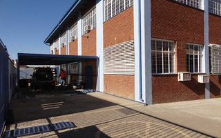 Office / Retail / Mixed Use To Rent in Southern Industrial A...