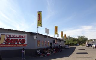 Office / Retail / Mixed Use To Rent in Dorado Park