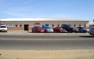 Office / Retail / Mixed Use To Rent in Dorado Park