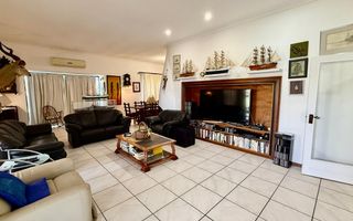 2 Bedroom House For Sale in Klein Windhoek, Windhoek