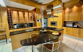 2 Bedroom House For Sale in Klein Windhoek, Windhoek