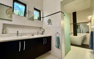2 Bedroom House For Sale in Klein Windhoek, Windhoek