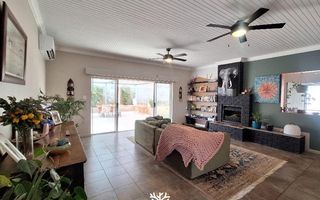 House For Sale in Ludwigsdorf, Windhoek