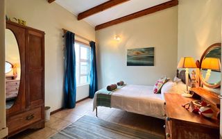 5 Bedroom House For Sale in Mile 4, Swakopmund