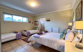 5 Bedroom House For Sale in Mile 4, Swakopmund