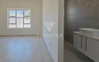 5 Bedroom House For Sale in Ocean View, Swakopmund