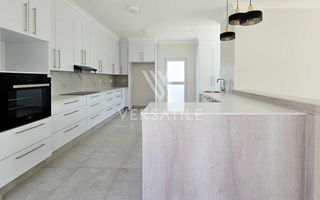 5 Bedroom House For Sale in Ocean View, Swakopmund
