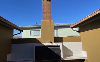 8 Bedroom House For Sale in Olympia, Windhoek