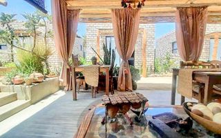 4 Bedroom House For Sale in Uis