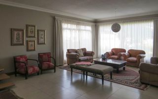 6 Bedroom House For Sale in Kramersdorf, Swakopmund