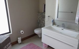 6 Bedroom House For Sale in Kramersdorf, Swakopmund