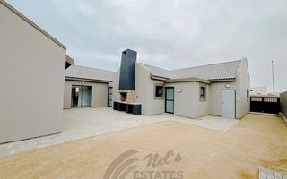 3 Bedroom House For Sale in Mile 4 Extension 1, Swakopmund