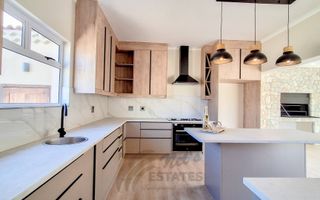 3 Bedroom House For Sale in Rossmund, Swakopmund