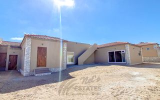 3 Bedroom House For Sale in Rossmund, Swakopmund