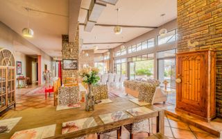 6 Bedroom House For Sale in Brakwater, Windhoek