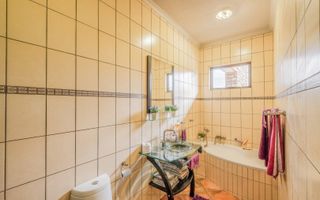 6 Bedroom House For Sale in Brakwater, Windhoek