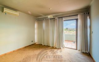 6 Bedroom House For Sale in Brakwater, Windhoek