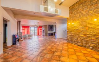 6 Bedroom House For Sale in Brakwater, Windhoek