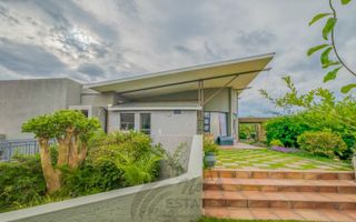 6 Bedroom House For Sale in Brakwater, Windhoek