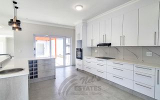 3 Bedroom House For Sale in Ocean View, Swakopmund