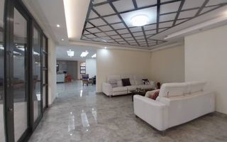 5 Bedroom House For Sale in Auasblick