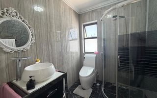 5 Bedroom House For Sale in Auasblick