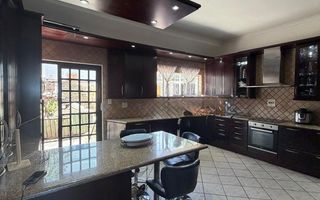 4 Bedroom House For Sale in Klein Windhoek, Windhoek
