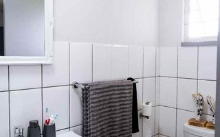 3 Bedroom House For Sale in Academia