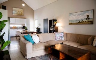 3 Bedroom House For Sale in Academia